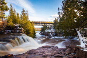 water falls at gooseberry falls